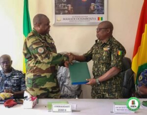 Coopération militaire : la Guinée et le Sénégal renforcent leur coordination à Labé .