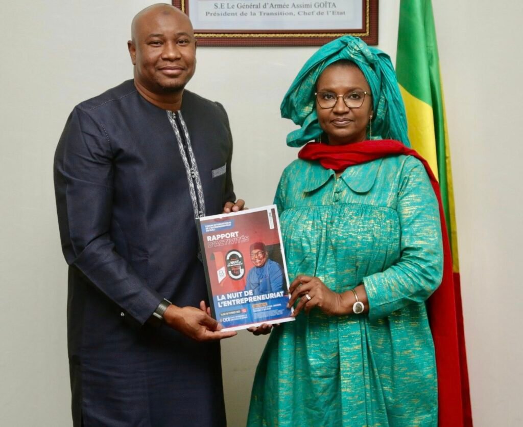 Entrepreneuriat au Mali : la Ministre Oumou Sall Seck reçoit le promoteur de la 11ᵉ Nuit de l’Entrepreneuriat .