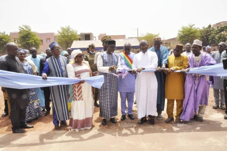 Accès à l’eau potable : deux nouveaux forages inaugurés au service des populations de Bamako.