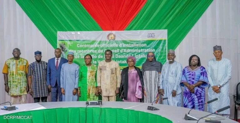 Radio confédérale « Daandè Liptako » : les neuf membres du Conseil d’administration officiellement installés à Ouagadougou .