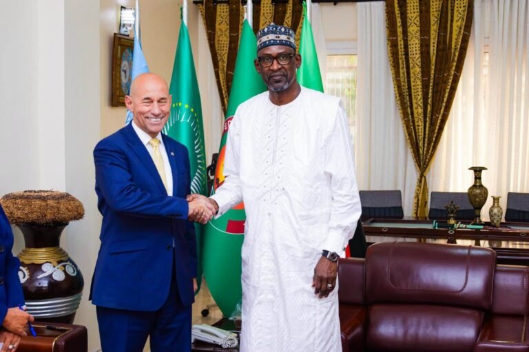 Mali–États-Unis : Bamako et Washington réaffirment leur volonté de consolider un partenariat économique et stratégique .
