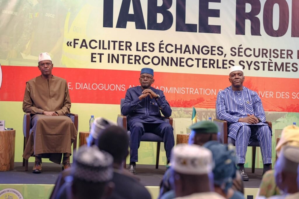 Commerce extérieur : le Gouvernement renforce le dialogue avec le secteur privé pour accélérer les réformes