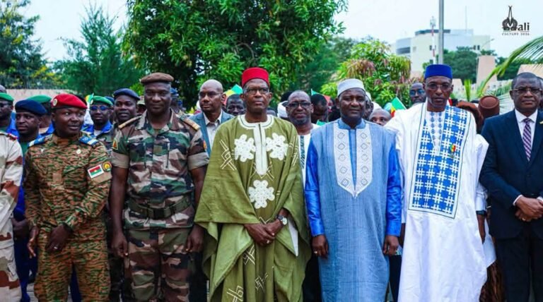 À Ouagadougou, le Mali célèbre son indépendance sous le signe de la fraternité avec le Burkina Faso