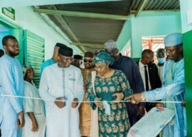 Œuvres sociales : trois CSCOM de Bamako dotés d’installations solaires