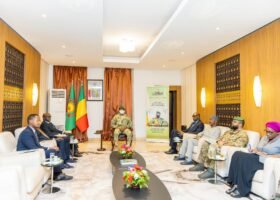 Mali–Rwanda : Assimi Goïta reçoit le chef de la diplomatie rwandaise